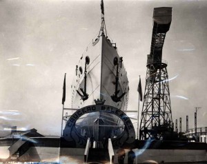 Botadura del Crucero Baleares, el de los Flechas Navales