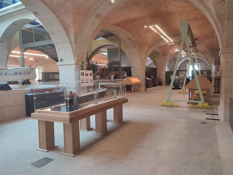 Sala dedicada al astillero de Astano en Fene - Museo de la Construcción Naval en Ferrol