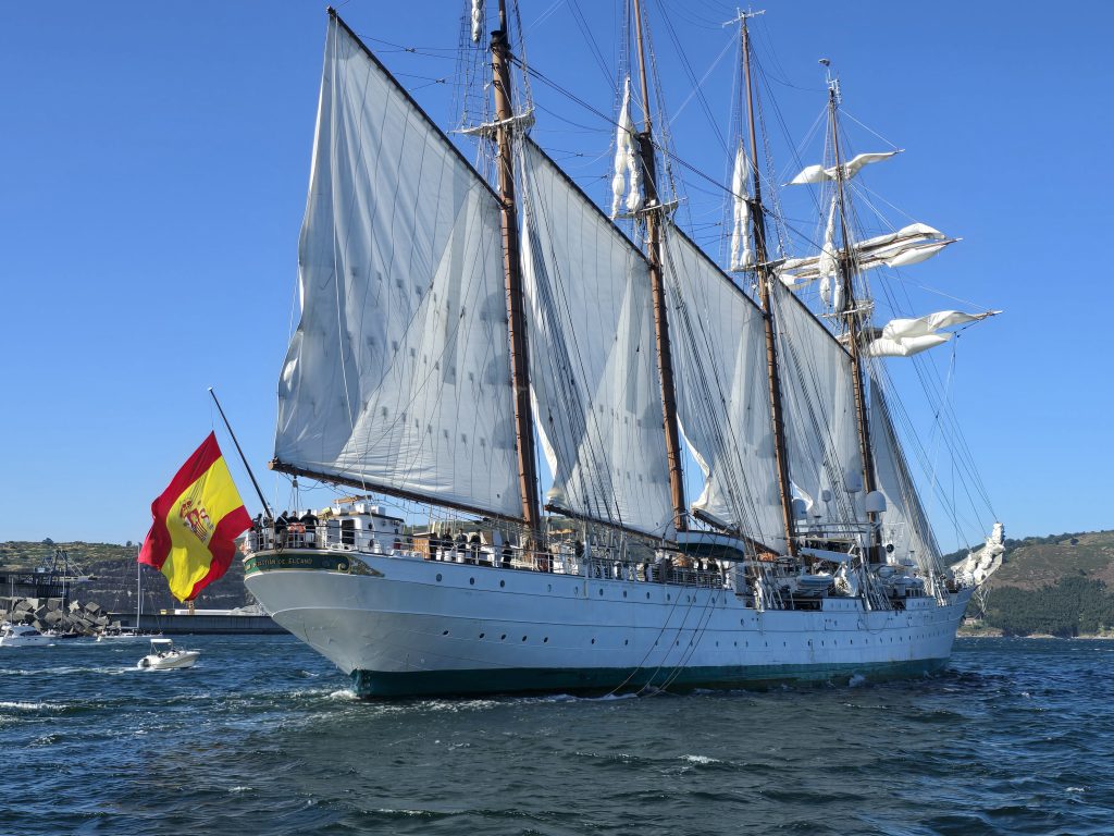 Figura 8: “JSdE” entrando en la ría de Ferrol en julio de 2025 (Fuente: autor)