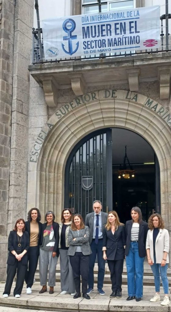 Figura 9: Antía Rodríguez (derecha) en la jornada celebrada hace unos días en A Coruña (Fuente: Manuel Romero)
