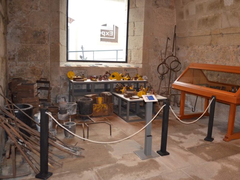 La Fundición y las Fraguas - elementos para la forja - Museo de la Construcción Naval de Ferrol