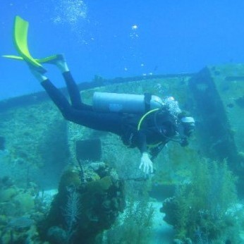 Restos del buque Cardenal Cisneros en el fondo del mar
