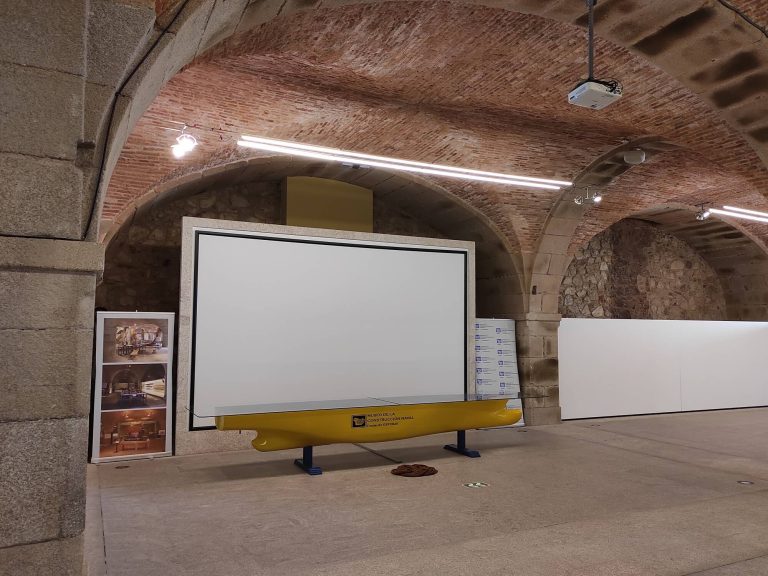 Sala Carlos III - interior de la sala de exposiciones temporales en Ferrol
