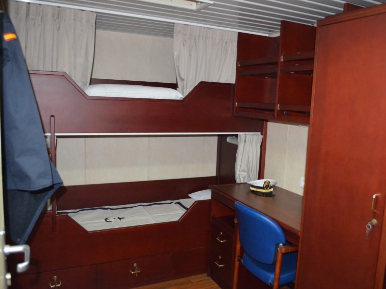 Sala de sollados del Museo de la Construcción Naval - Camarote de una fragata del Siglo XXI